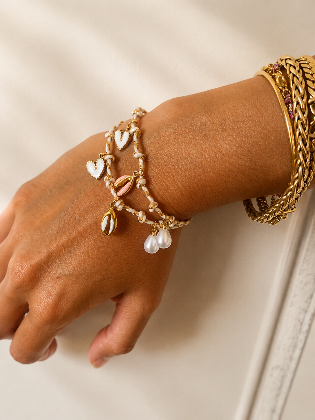 Bracelet(s) ⟩ THETIS