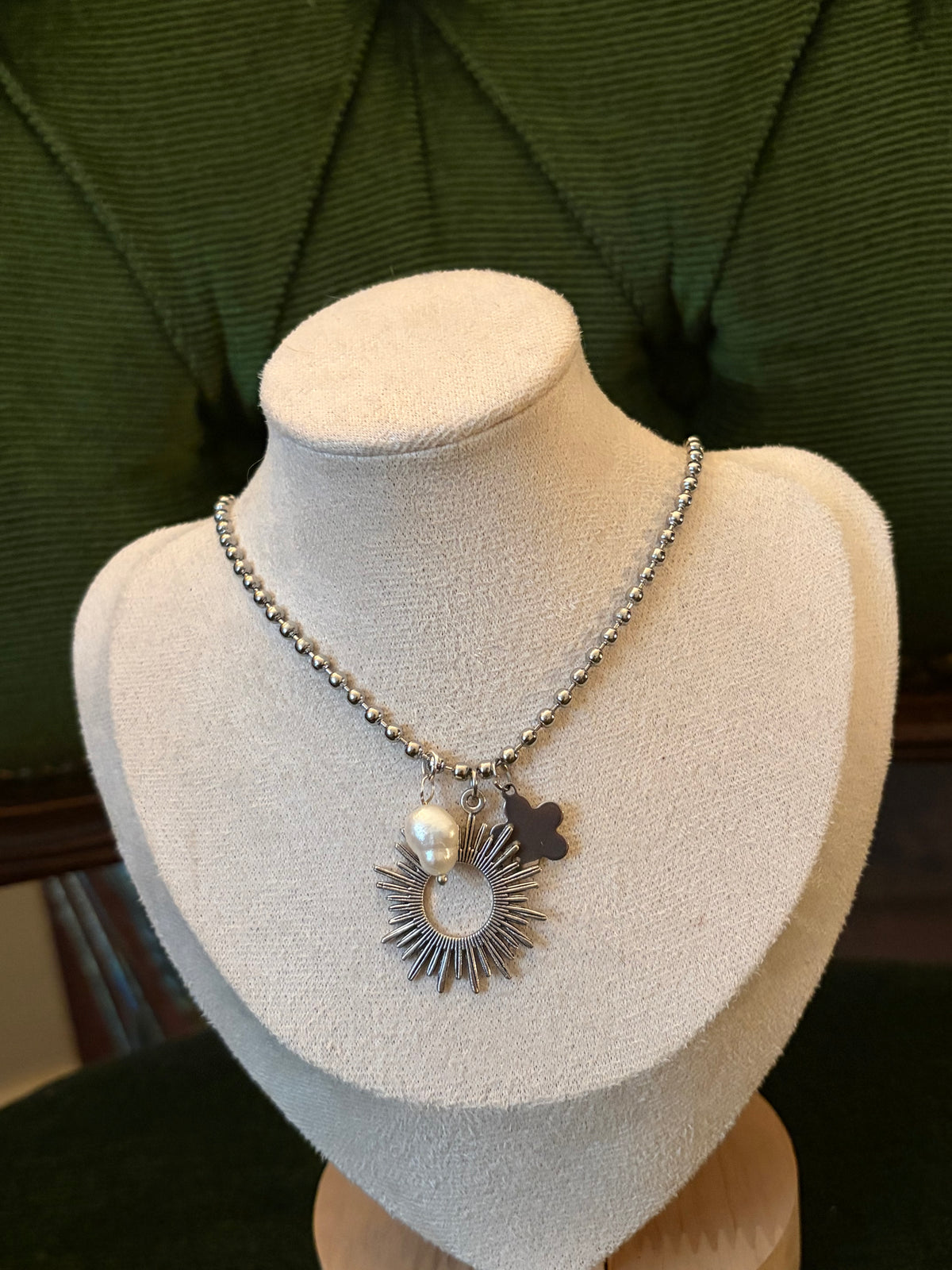 Collier ⟩ AMY