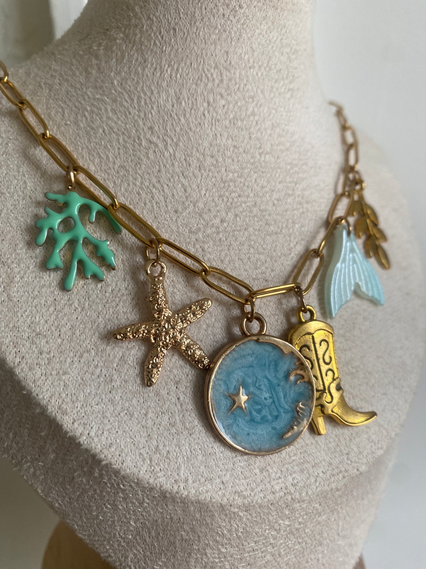 Collier ⟩ AGATHE