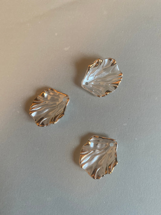 Charm || FEUILLE D'OR