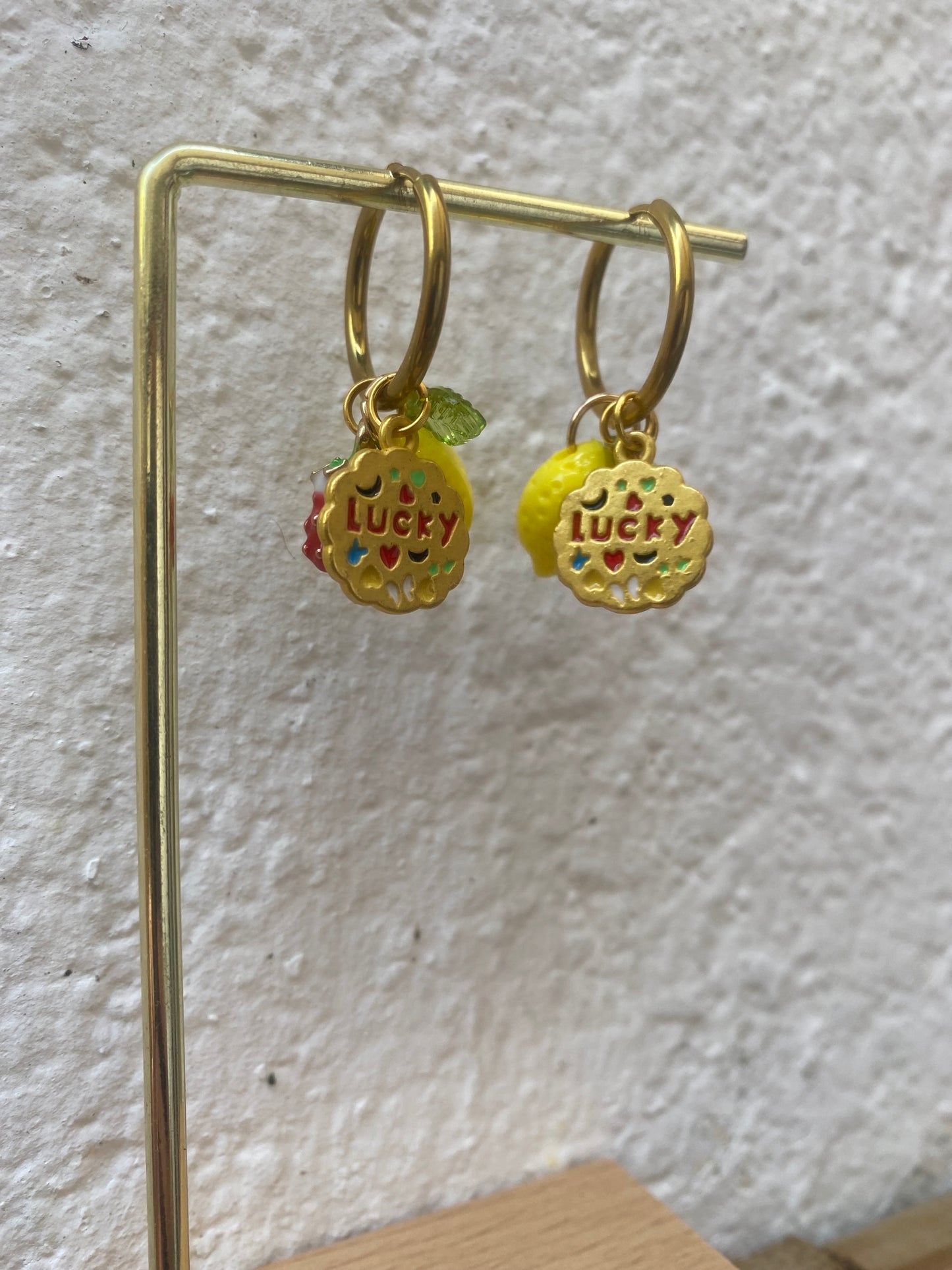 Petites créoles ⟩ LUCKY