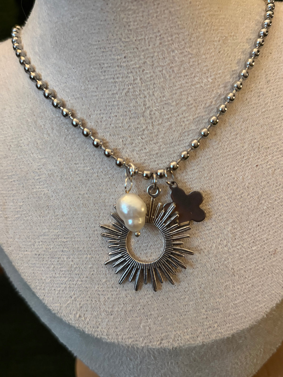 Collier ⟩ AMY